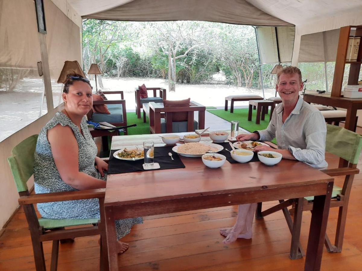 Yala Hotel Lion -Air Conditioned High Luxury Safari Camp ภายนอก รูปภาพ