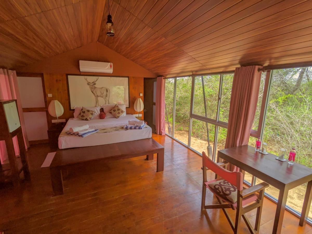 Yala Hotel Lion -Air Conditioned High Luxury Safari Camp ภายนอก รูปภาพ